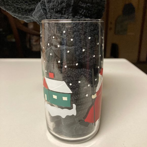 Vintage Anchor Hocking Christmas Glass Tumblers 12 oz. SANTA (1988)  7-Pc Set - Picture 5 of 11